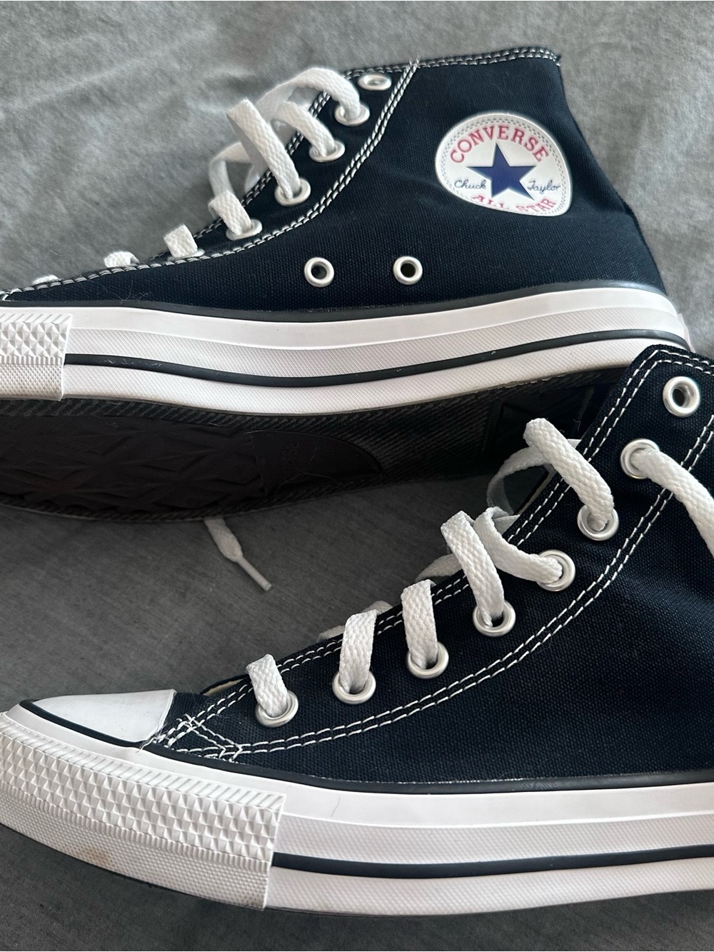 Converse Black High Top Canvas Sneakers with White Accents Men’s 7, Women’s 9